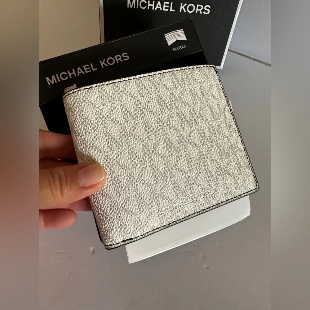 NWT Michael Kors White Leather Wallet with Black Accents